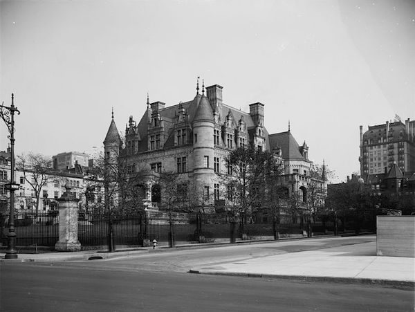 Charles Schwab House