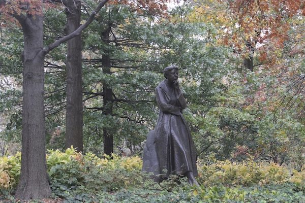 Eleanor Roosevelt Statue