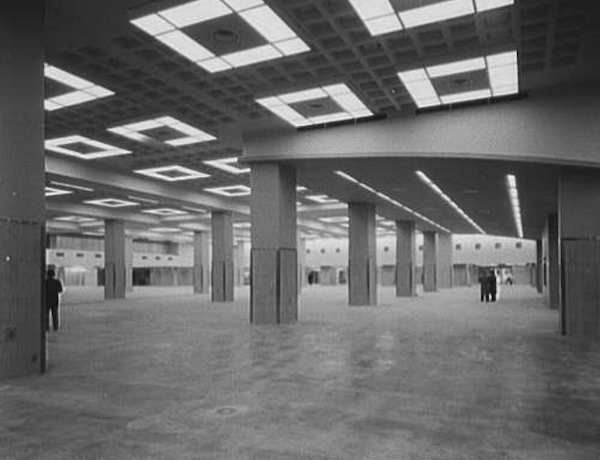 main exhibition hall NY Coliseum