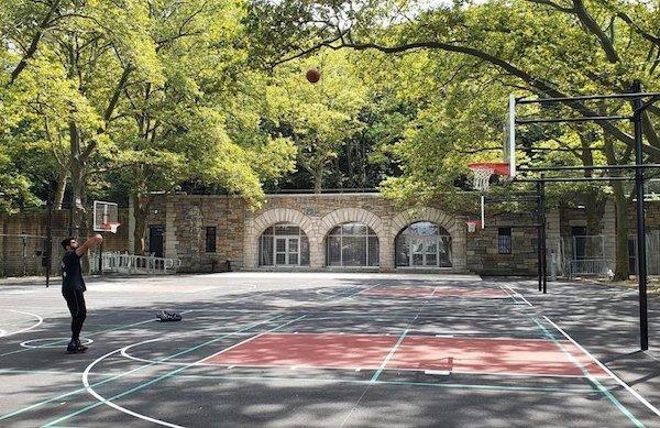 riverside park basketball courts