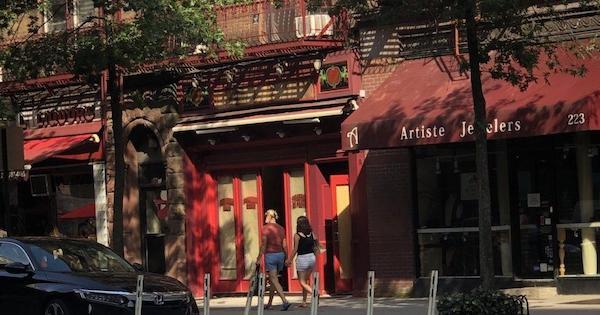 Manny's Bistro Columbus Ave