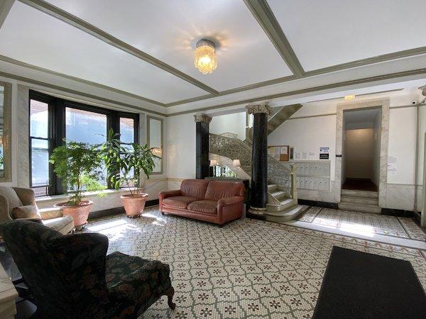 Obama's apartment
