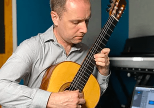 Damien Kelly