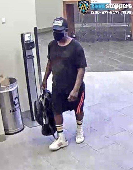 man robs chase bank upper west side