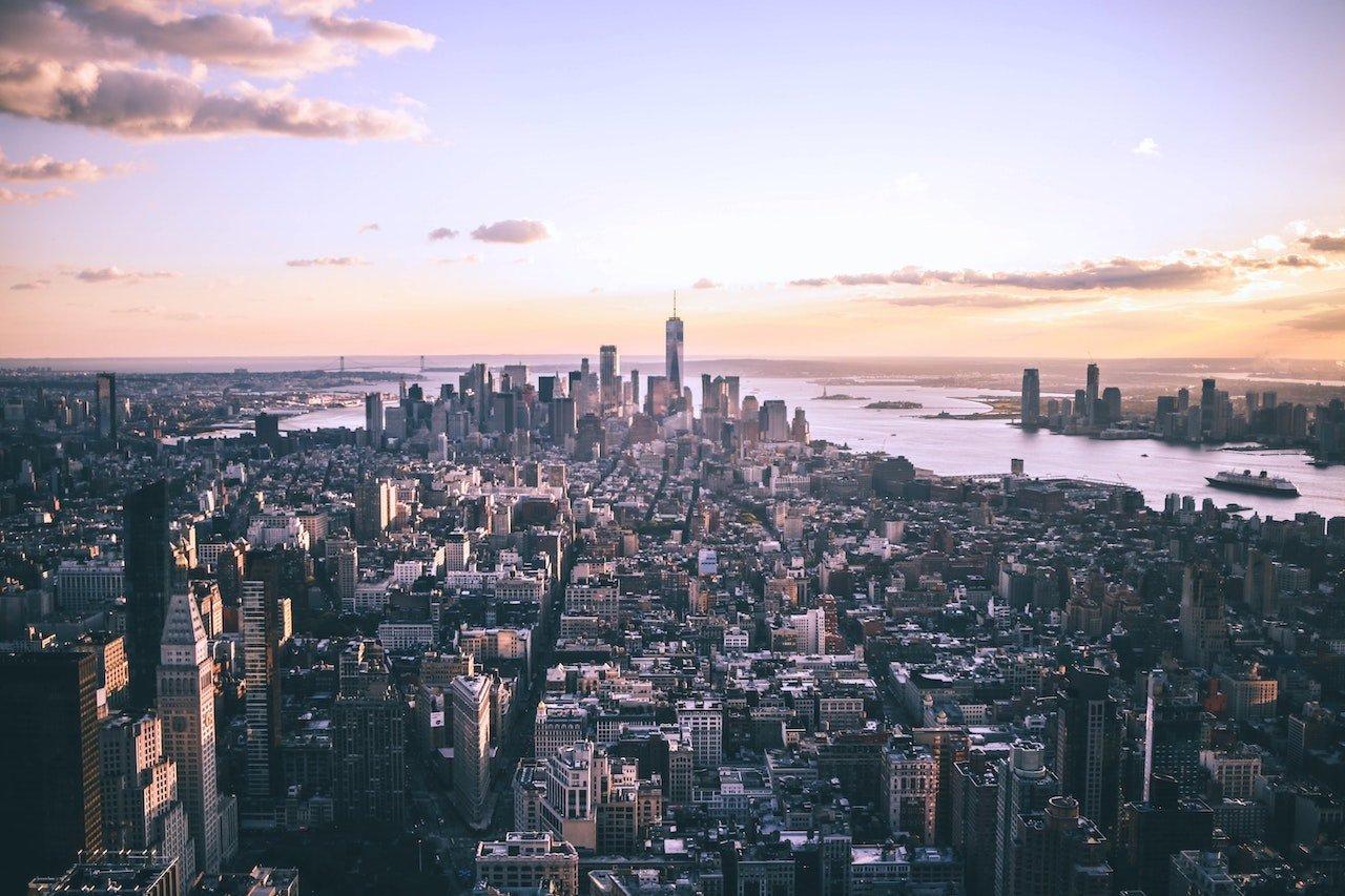 nyc real estate market 2022