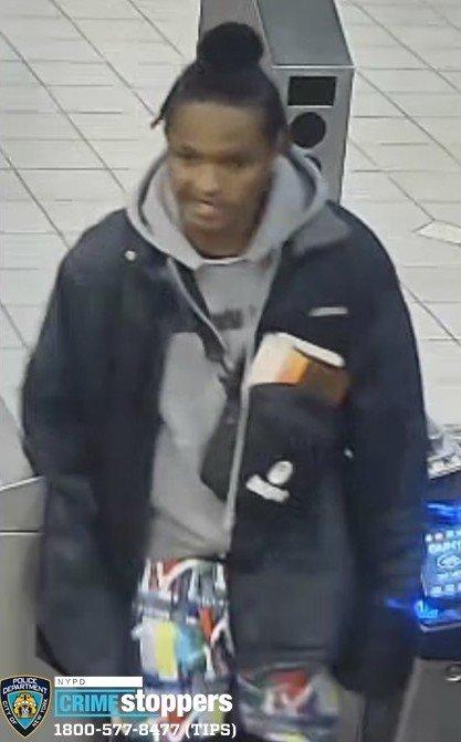 man stabbed in face on uptown 2 train