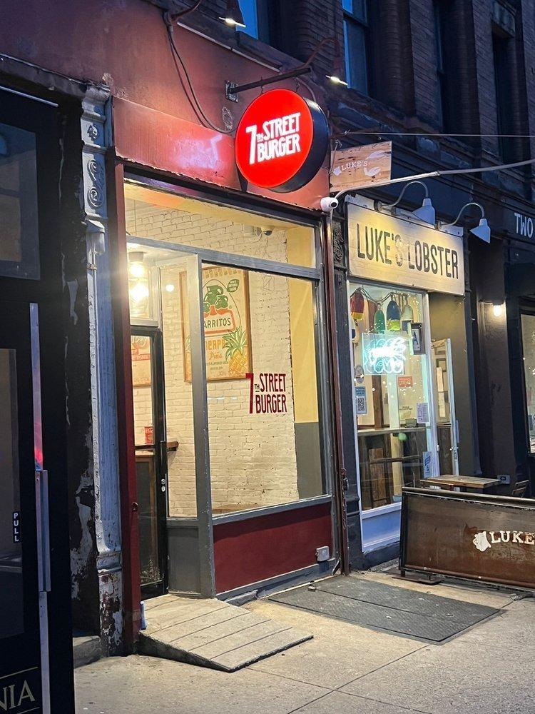 7th Street Burger 424 Amsterdam Avenue