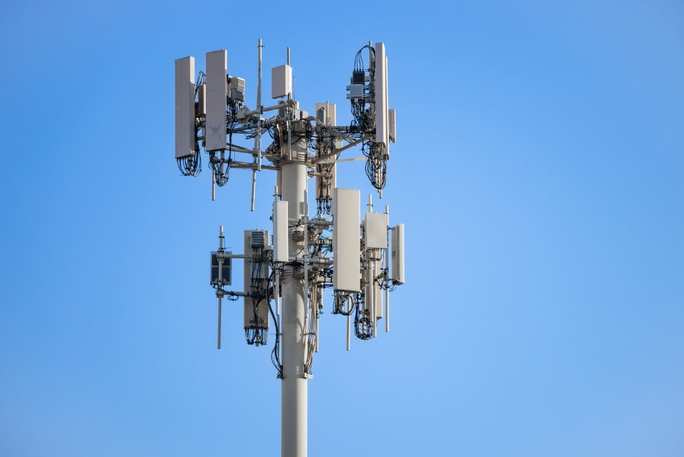 brewer opposes 5g towers