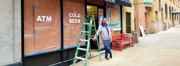 Local Deli Favorite Expands Space and Menu: Pizza, Salads, Smoothies
