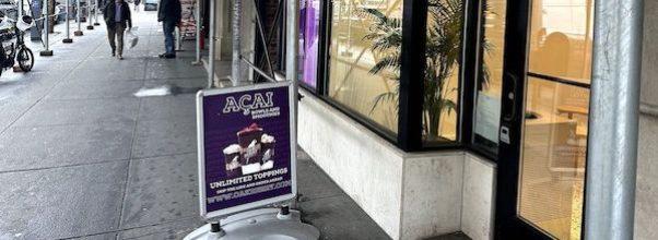 Oakberry Now Serving Açaí Bowls and Smoothies on 72nd Street