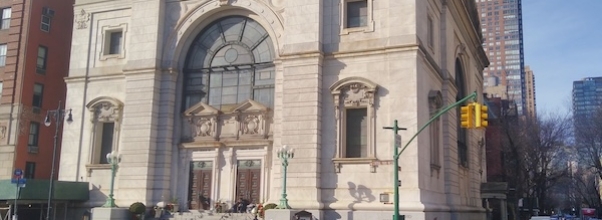 You’ve Probably Walked Past This White Marble Facade a Hundred Times. Here’s a Good Reason to Finally Step Inside