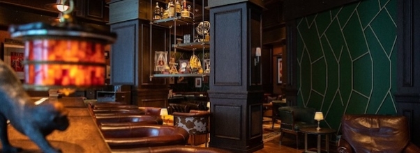 Mandarin Oriental Reopens Reimagined Speakeasy, Now Called “The Bar”