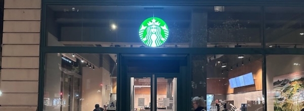 Famous ‘You’ve Got Mail’ Starbucks Closes Doors